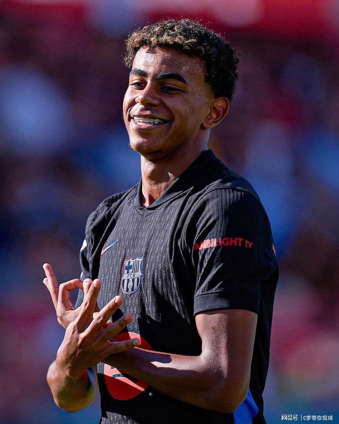 萨拉赫拒道歉，与利物浦彻底闹翻！周末告别战继续被弃用，沙特豪门有意（萨拉赫拒绝道歉，疑与利物浦彻底决裂；周末告别战或再遭弃用，沙特豪门有意引进）