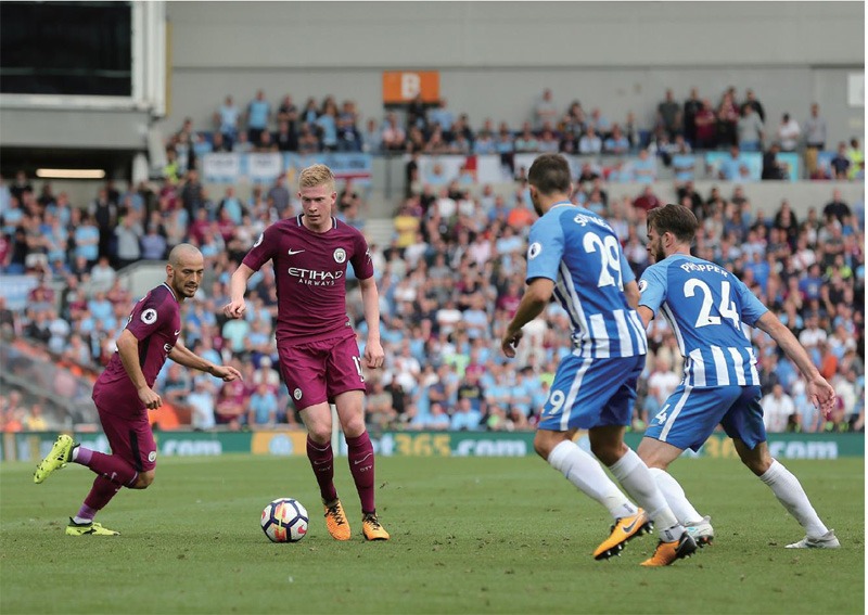 阿尔巴达成迈阿密百场里程碑，获赠纪念球衣+全队合影庆祝