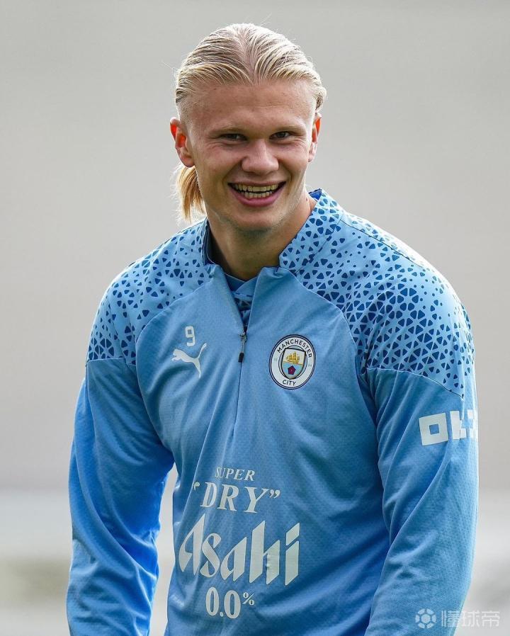 斯洛特：欧冠排除萨拉赫是俱乐部决定，没有理由不希望他留下（斯洛特：萨拉赫无缘欧冠由俱乐部拍板，我当然希望他留队）