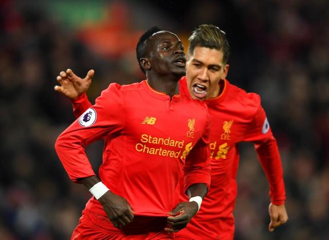 吉鲁帽子戏法助阿森纳3-0胜奥林匹亚科斯晋级欧冠16强