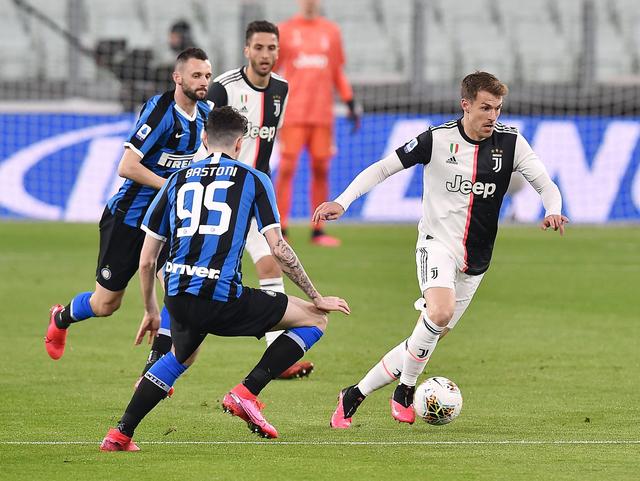 如何评价哈维·阿隆索的球员生涯，他的表现怎么样？