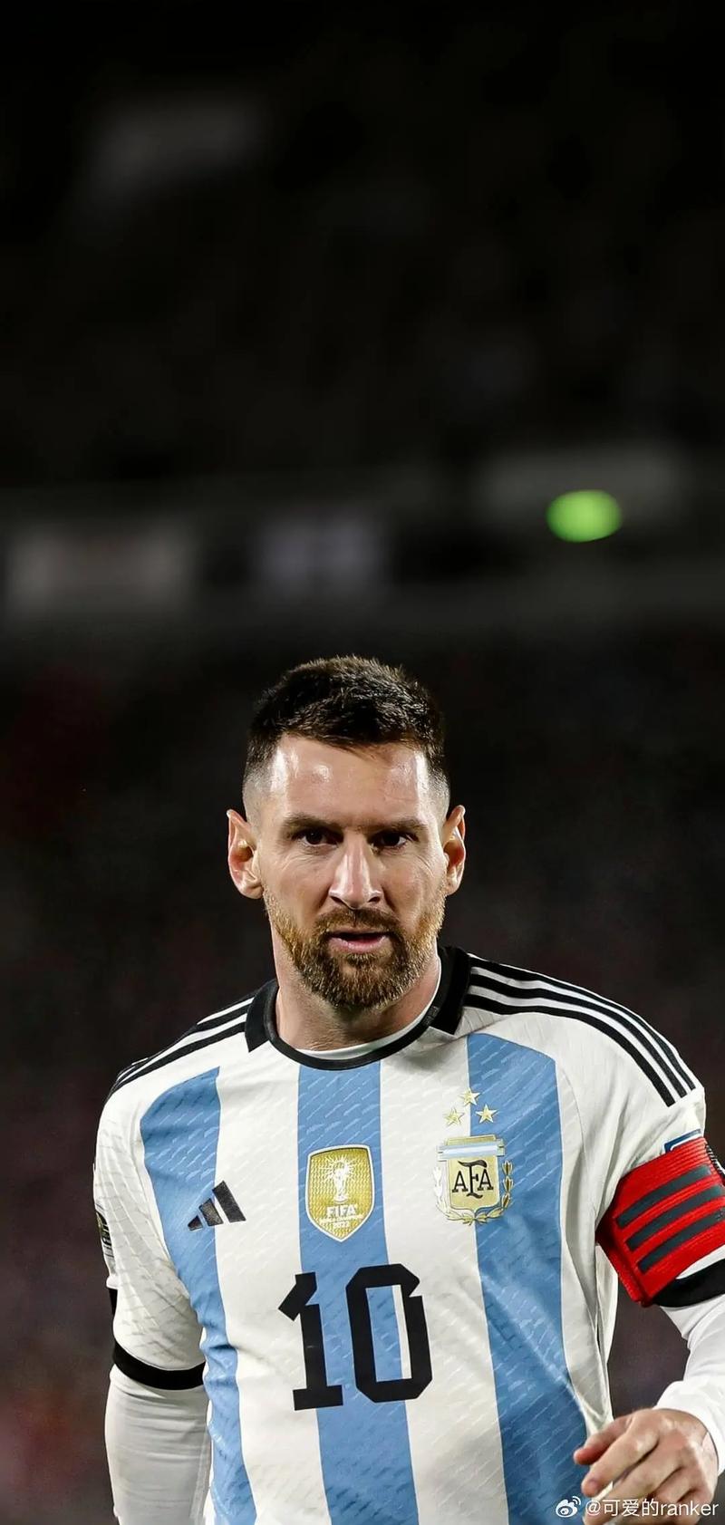 前意甲主帅：DV9是意甲最强前锋；尤文限制了洛卡特利的成长（前意甲教头：DV9堪称意甲最强中锋，尤文束缚了洛卡特利的成长）